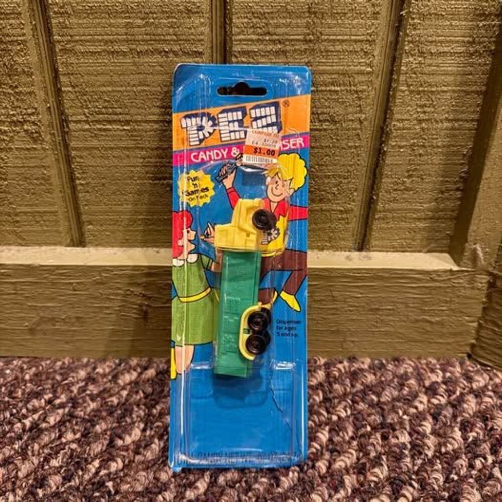 Vintage PEZ Truck Dispenser